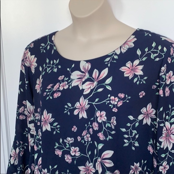 Lily Morgan Navy Floral Bell-sleeve Blouse 2X - Picture 2 of 10